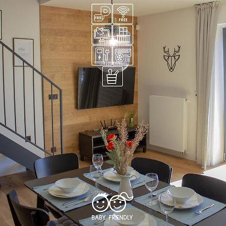 Enjoyharrachov - Atraktivni Slunny Klimatizovany Apartman 14 V Centru Harrachova Se Saunou, Parkovanim, Wifi-Wlan, Sat, Herni Konzoli, Pc S Win 10, Netflix Zdarma A Moznosti Dobijeni Auta S Jedinecnym Vyhledem Na Certovu Horu Se Skokanskymi Mustky Luaran gambar