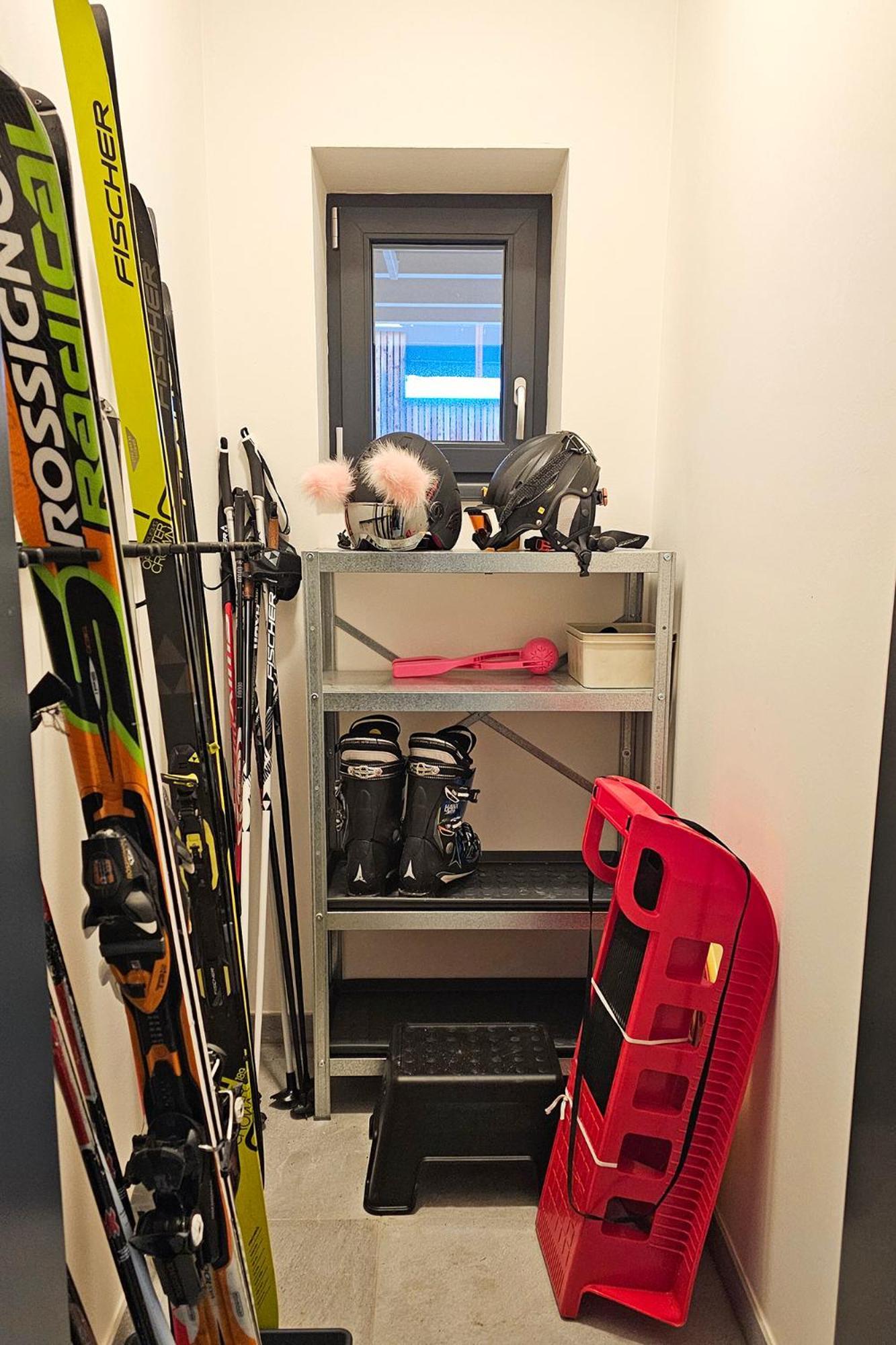 Enjoyharrachov - Atraktivni Slunny Klimatizovany Apartman 14 V Centru Harrachova Se Saunou, Parkovanim, Wifi-Wlan, Sat, Herni Konzoli, Pc S Win 10, Netflix Zdarma A Moznosti Dobijeni Auta S Jedinecnym Vyhledem Na Certovu Horu Se Skokanskymi Mustky Luaran gambar